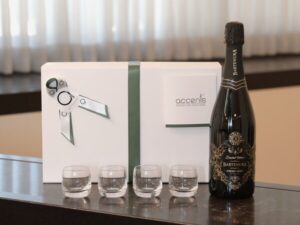 Gift Package | 4 Shot Glasses by LSA & Demi Sec Bartenura