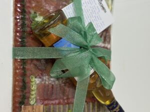 Gifting option(bottle not included)
