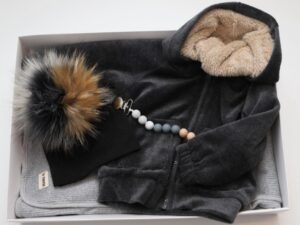 Bumper box special: Cardigan, Blanket, Hat, Dummy chain.