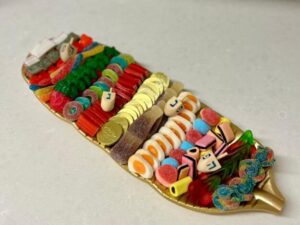 Ready made large Sweet/chocolate/nuts board (Candy may vary)