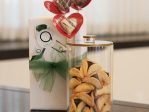 Mishloach Manos | Gold Cookie Jar with Hamentashen & 3 Chocolate Hearts