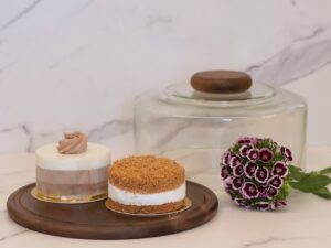 Shavuos Gift Package | Wooden Cake tray with Dome & 2 Individual Cheesecakes