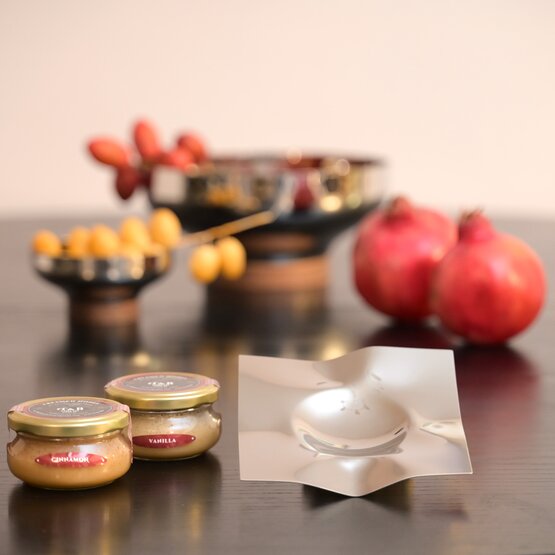 Rosh Hashanah & Succos Gift Package | Laura Cowan Honey & Salt Dish, 2 Jars of Flavored Honey